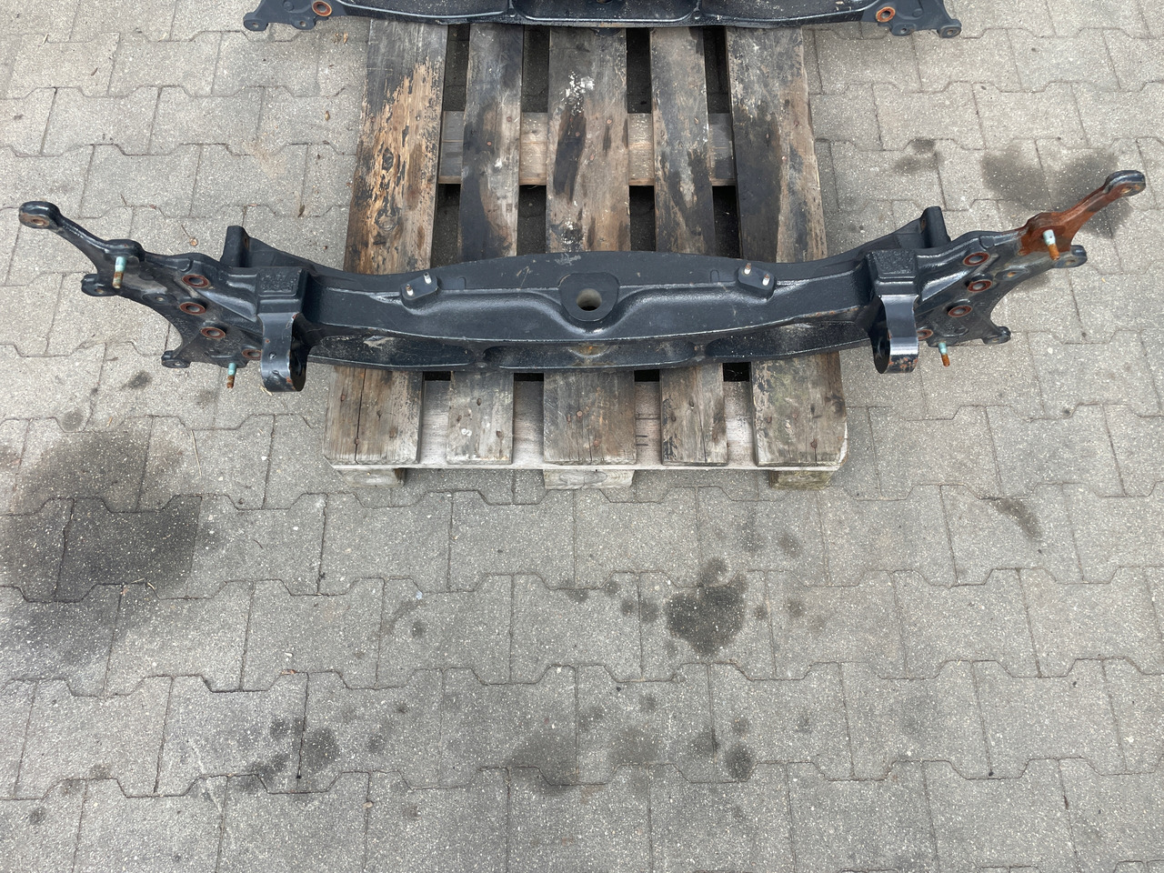 BELKA ZDERZAKA ZDERZAK MAN TGX TGS BUDOWLANY 81412800072 - Bumper for Truck: picture 2 BELKA ZDERZAKA ZDERZAK MAN TGX TGS BUDOWLANY 81412800072 - Bumper for Truck: picture 2