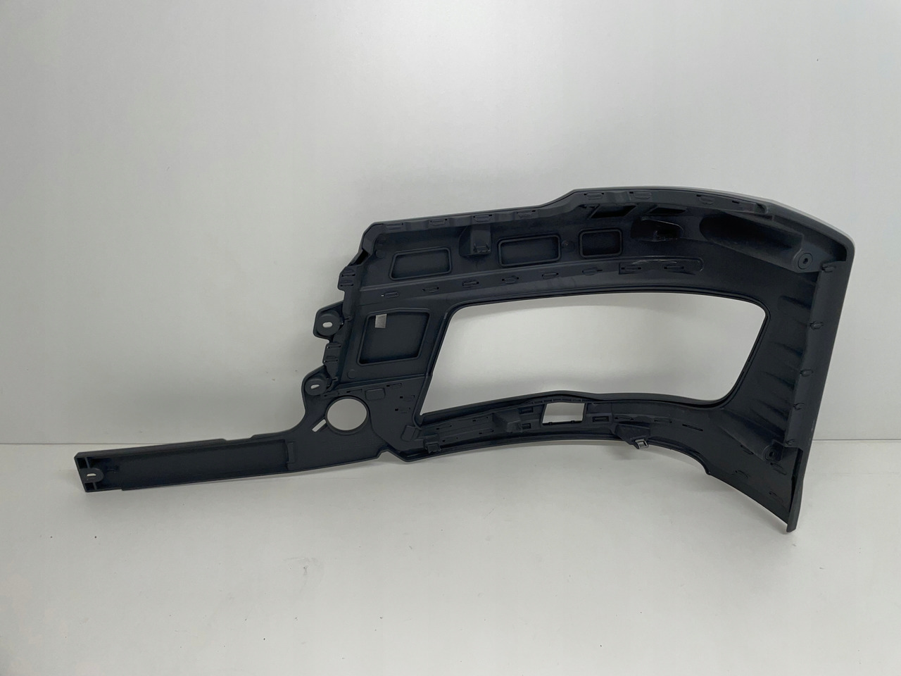 PRAWA NAKŁADKA OSŁONA ZDERZAKA ZDERZAK MAN TGS TG3 - Bumper for Truck: picture 2 PRAWA NAKŁADKA OSŁONA ZDERZAKA ZDERZAK MAN TGS TG3 - Bumper for Truck: picture 2