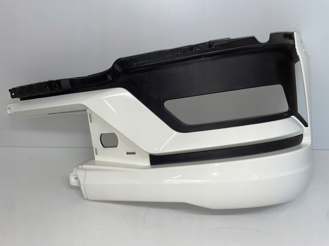 PRAWA OSŁONA NA HALOGEN ZDERZAK MAN TG3 TGX 3 81416142276 - Bumper for Truck: picture 1 PRAWA OSŁONA NA HALOGEN ZDERZAK MAN TG3 TGX 3 81416142276 - Bumper for Truck: picture 1