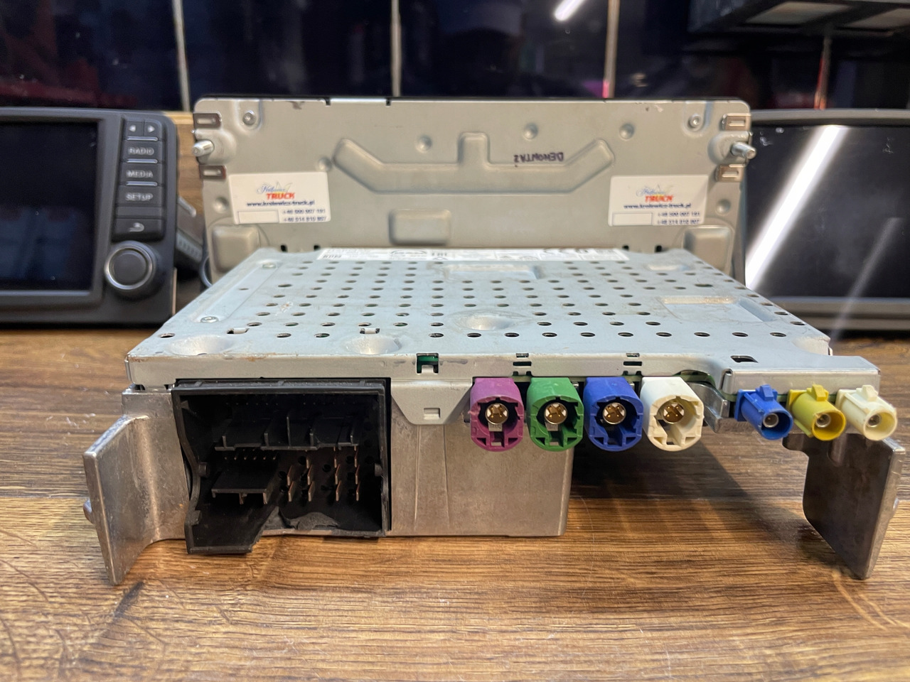 RADIO NAWIGACJA MAN TGS TGX EURO 6 81281006043 - Navigation system for Truck: picture 5 RADIO NAWIGACJA MAN TGS TGX EURO 6 81281006043 - Navigation system for Truck: picture 5