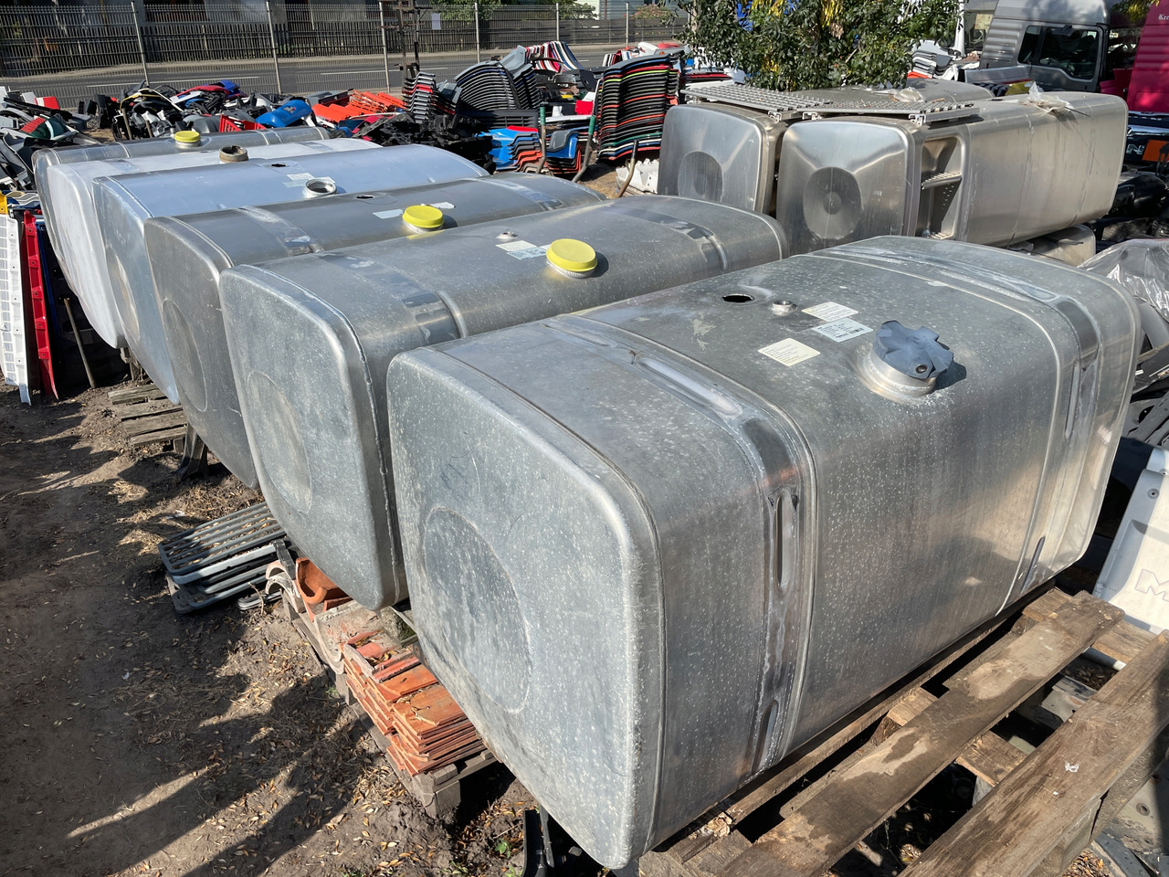 Fuel tank for Truck ZBIORNIK PALIWA MAN TGX TGS 580L 81122016934: picture 7 Fuel tank for Truck ZBIORNIK PALIWA MAN TGX TGS 580L 81122016934: picture 7