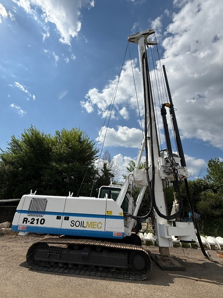 Soilmec R 210  - Pile driver: picture 1 Soilmec R 210  - Pile driver: picture 1