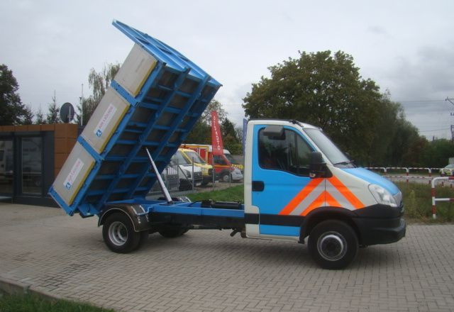 Iveco DAILY 70 C 15 3.0TDI 3.5T 3.65M WYWROTKA - Tipper van: picture 4 Iveco DAILY 70 C 15 3.0TDI 3.5T 3.65M WYWROTKA - Tipper van: picture 4