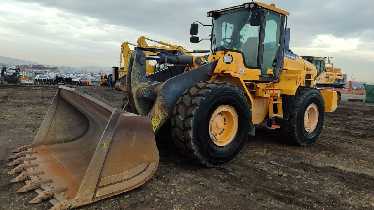 Volvo L120G Z - Wheel loader: picture 2 Volvo L120G Z - Wheel loader: picture 2