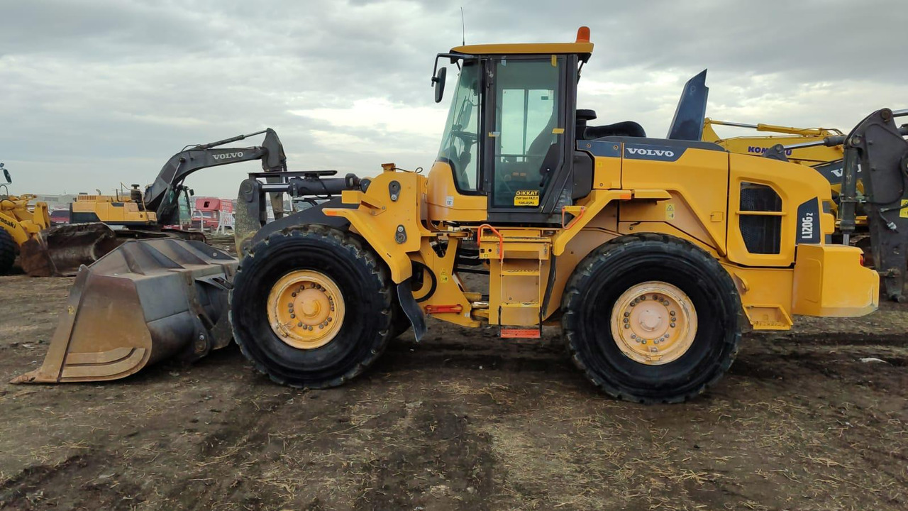 Volvo L120G Z - Wheel loader: picture 1 Volvo L120G Z - Wheel loader: picture 1