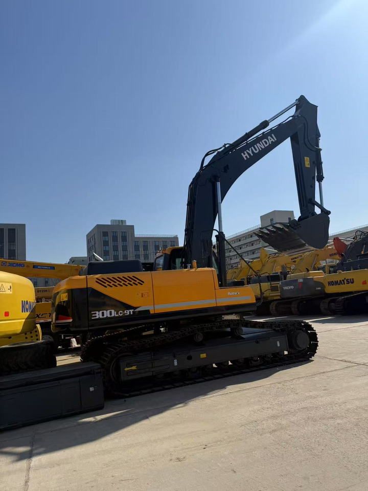 HYUNDAI R300LC-9T - Crawler excavator: picture 1 HYUNDAI R300LC-9T - Crawler excavator: picture 1