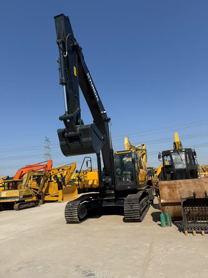 HYUNDAI R300LC-9T - Crawler excavator: picture 3 HYUNDAI R300LC-9T - Crawler excavator: picture 3