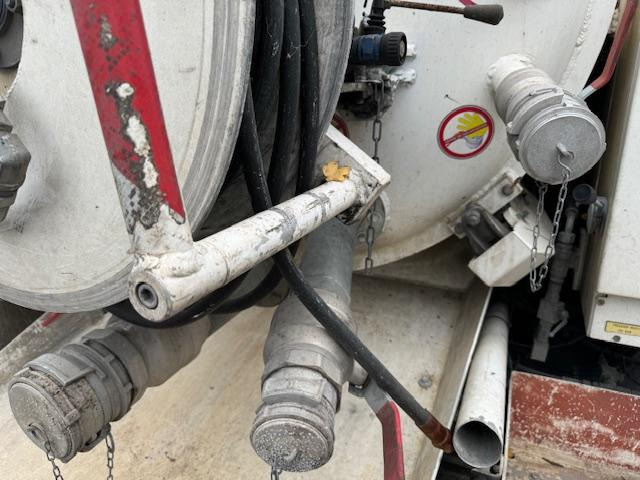 Vacuum truck Renault D-Series: picture 6 Vacuum truck Renault D-Series: picture 6