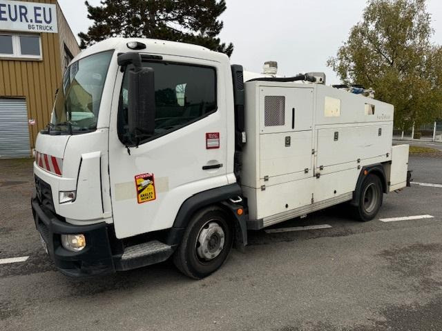 Renault D-Series - Vacuum truck: picture 2 Renault D-Series - Vacuum truck: picture 2