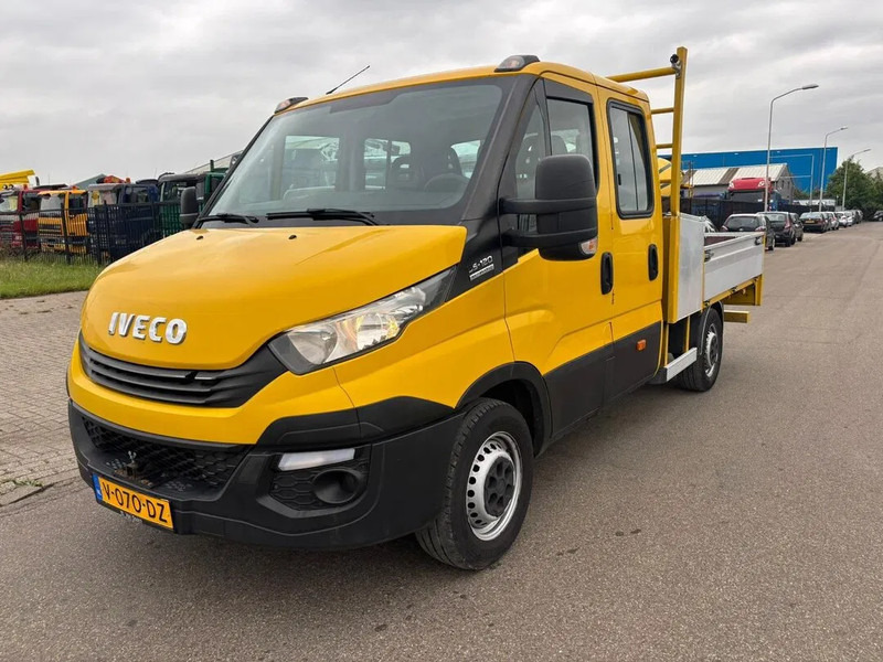Iveco Daily 35S12 - Open body delivery van: picture 1 Iveco Daily 35S12 - Open body delivery van: picture 1
