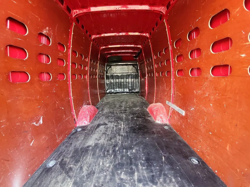 Iveco Daily 35S12 - Panel van, Crew cab van: picture 5 Iveco Daily 35S12 - Panel van, Crew cab van: picture 5