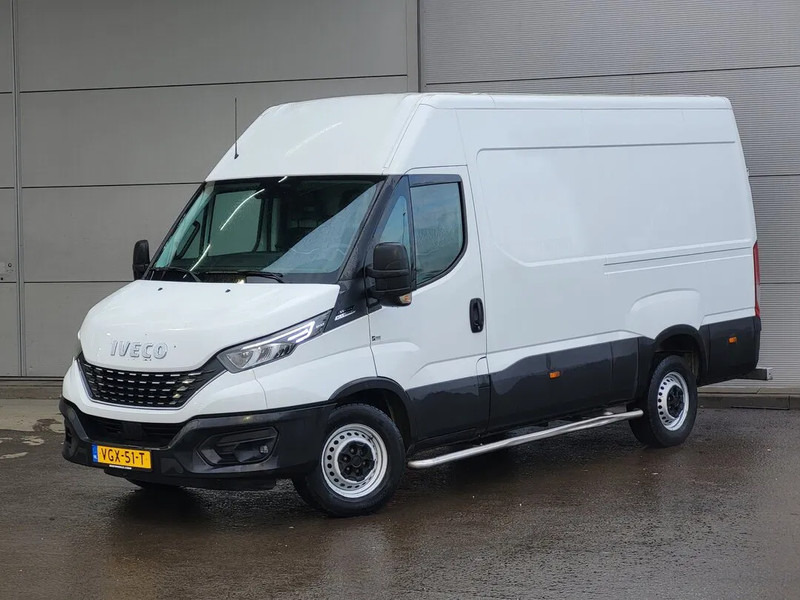 Iveco Daily 35S14 - Panel van, Crew cab van: picture 1 Iveco Daily 35S14 - Panel van, Crew cab van: picture 1