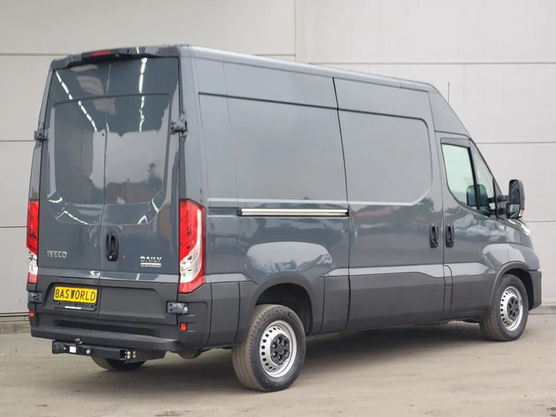Iveco Daily 35S18 - Panel van, Crew cab van: picture 4 Iveco Daily 35S18 - Panel van, Crew cab van: picture 4