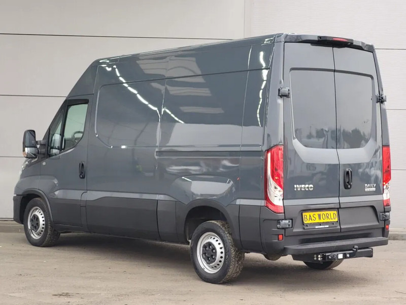 Iveco Daily 35S18 - Panel van, Crew cab van: picture 2 Iveco Daily 35S18 - Panel van, Crew cab van: picture 2