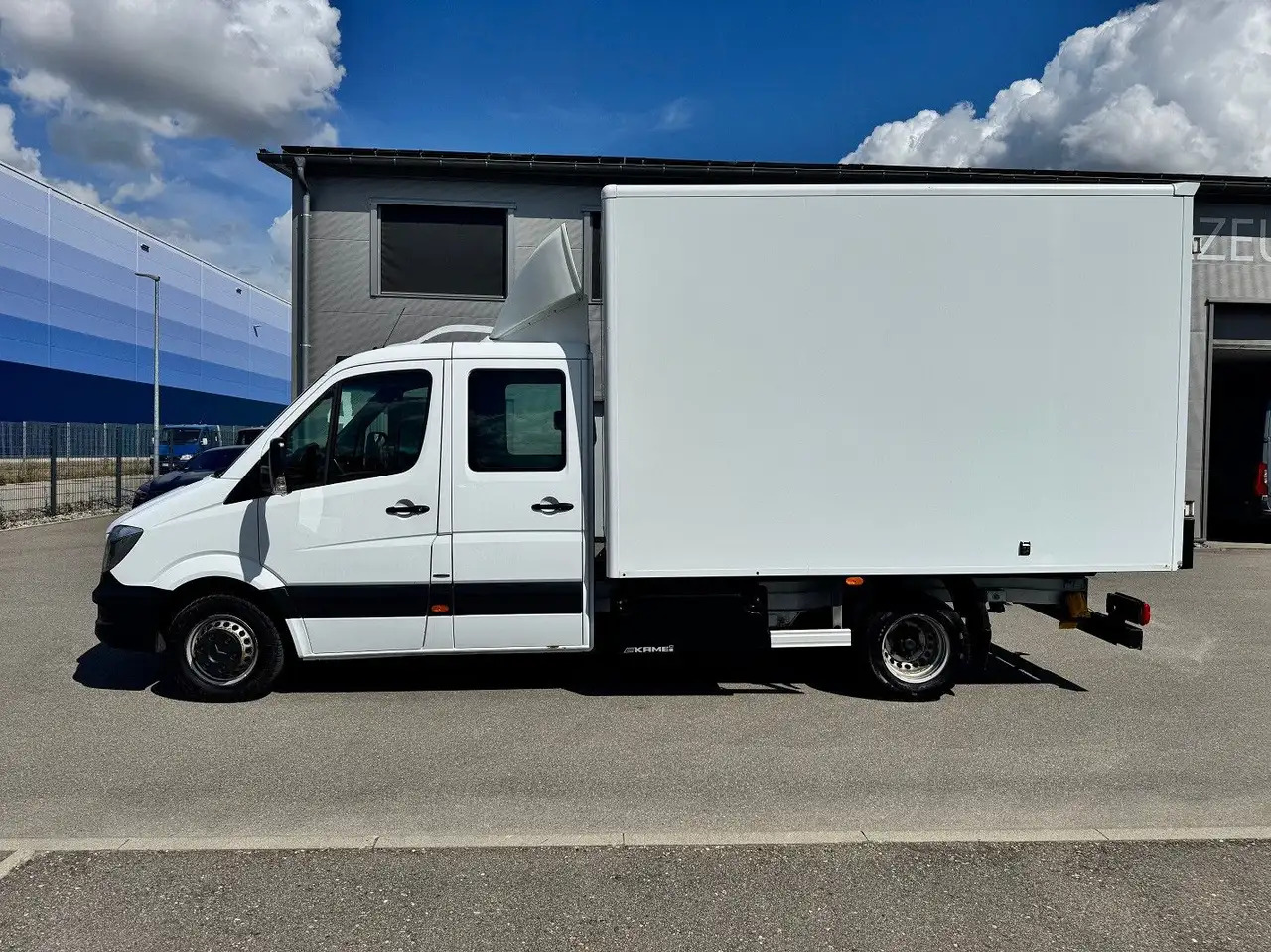 Mercedes-Benz Sprinter 519 CDI Maxi Lang DoKa Koffer AHK Klima - Closed box van, Crew cab van: picture 3 Mercedes-Benz Sprinter 519 CDI Maxi Lang DoKa Koffer AHK Klima - Closed box van, Crew cab van: picture 3