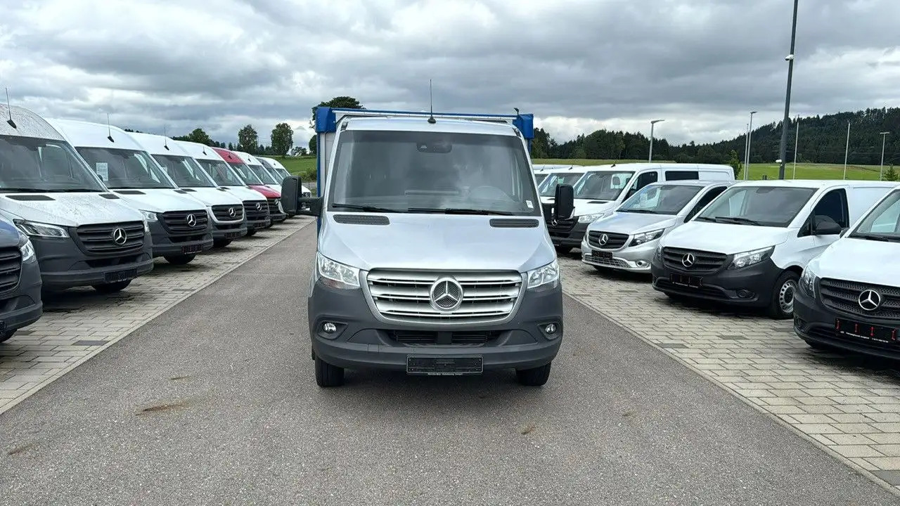 Mercedes-Benz Sprinter 519 CDI Pritsche+Plane 6x2 XXL - Curtain side van: picture 5 Mercedes-Benz Sprinter 519 CDI Pritsche+Plane 6x2 XXL - Curtain side van: picture 5