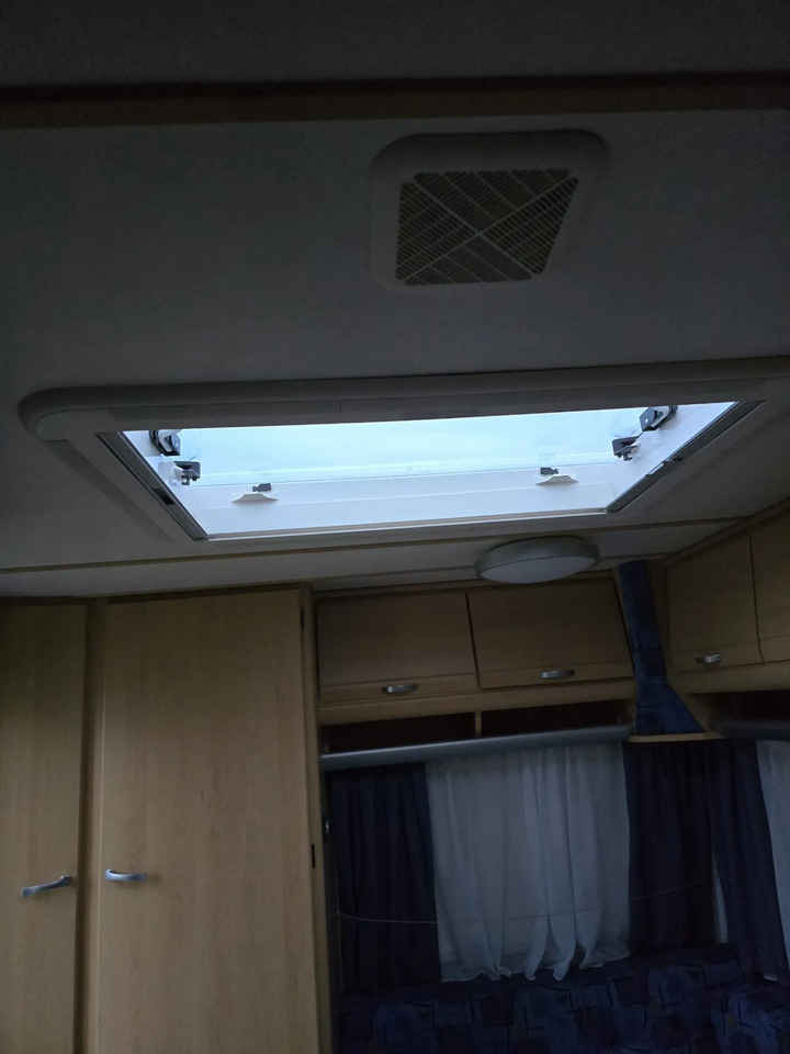 Wohnwagen TEC Tour 445 TDF Mover, Markise, Dusche - Caravan: picture 5 Wohnwagen TEC Tour 445 TDF Mover, Markise, Dusche - Caravan: picture 5