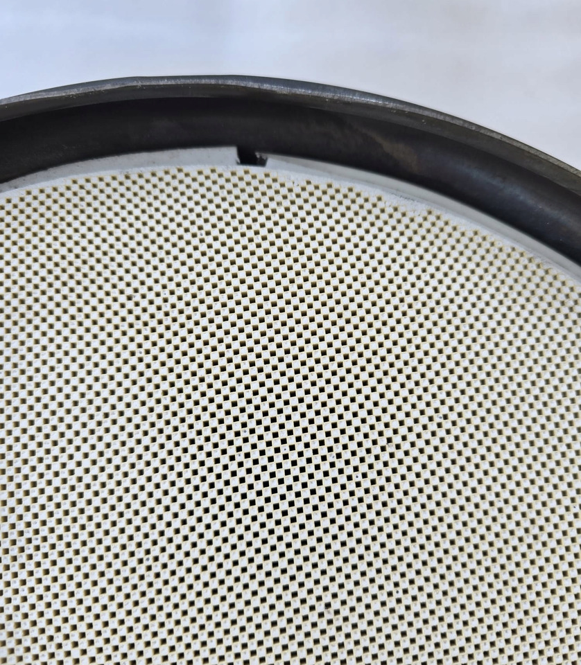 Nowy Wkład DPF MAN TGX Euro 6 + Zestaw uszczelek - Muffler/ Exhaust system for Truck: picture 4 Nowy Wkład DPF MAN TGX Euro 6 + Zestaw uszczelek - Muffler/ Exhaust system for Truck: picture 4