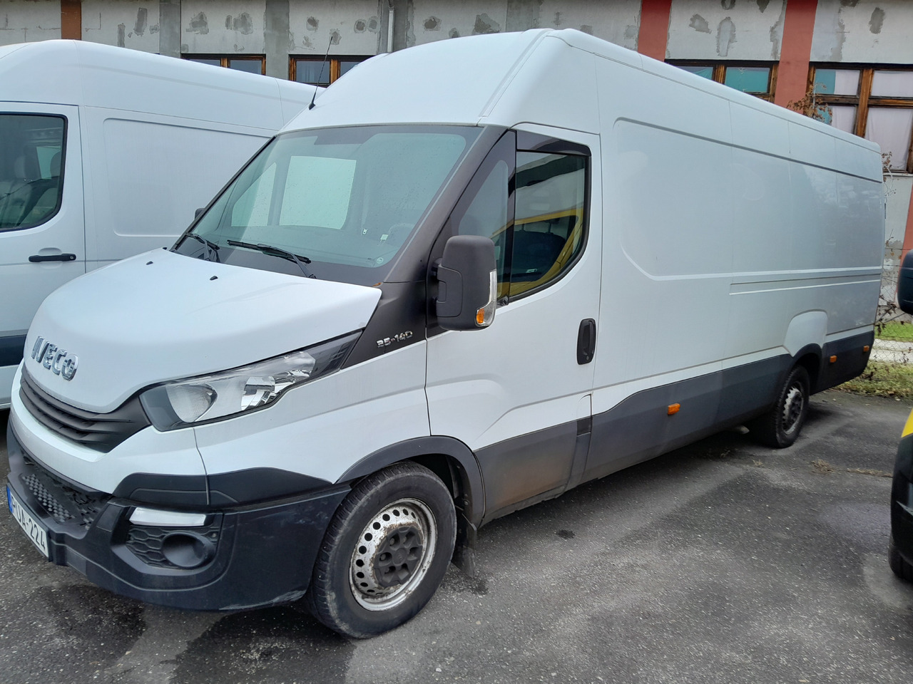 IVECO Daily 35S14 - Closed box van: picture 2 IVECO Daily 35S14 - Closed box van: picture 2