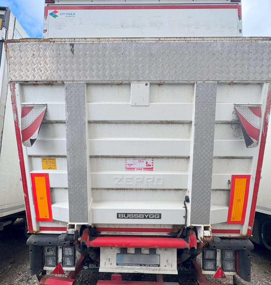 HFR BUSSBYGG KK18 - Refrigerated semi-trailer: picture 3 HFR BUSSBYGG KK18 - Refrigerated semi-trailer: picture 3