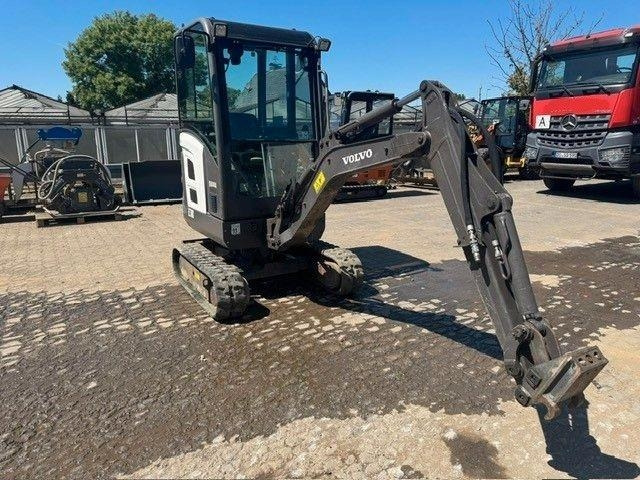 Volvo EC18D - Mini excavator: picture 1 Volvo EC18D - Mini excavator: picture 1