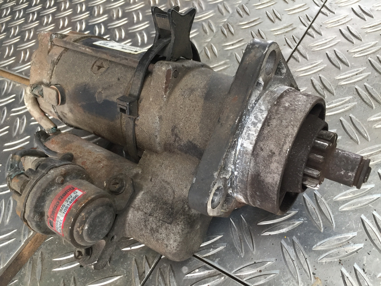 Gebrauchter Anlasser MB Atego 8.18, Motor Typ : 904 LA, Artikel - Nr. : A 006 151 21 01 - Starter for Truck: picture 4 Gebrauchter Anlasser MB Atego 8.18, Motor Typ : 904 LA, Artikel - Nr. : A 006 151 21 01 - Starter for Truck: picture 4