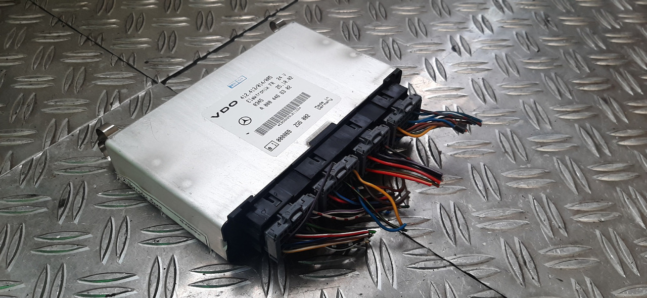 Gebrauchtes MAN Steuergerät, VDO 412.413 / 014 / 005, Artikel - Nr. : A 000 446 63 02 - ECU for Truck: picture 4 Gebrauchtes MAN Steuergerät, VDO 412.413 / 014 / 005, Artikel - Nr. : A 000 446 63 02 - ECU for Truck: picture 4