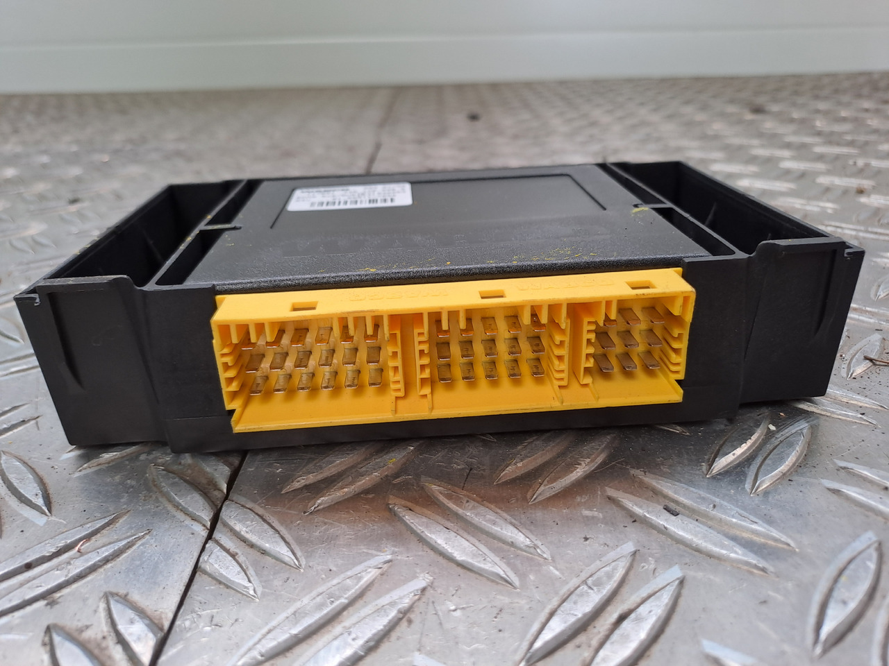 Gebrauchtes MAN TGX 26.440 Steuergerät Luftfederung ECAS 6x2, Artikel - Nr. : 81.25811 – 7020 - ECU for Truck: picture 2 Gebrauchtes MAN TGX 26.440 Steuergerät Luftfederung ECAS 6x2, Artikel - Nr. : 81.25811 – 7020 - ECU for Truck: picture 2