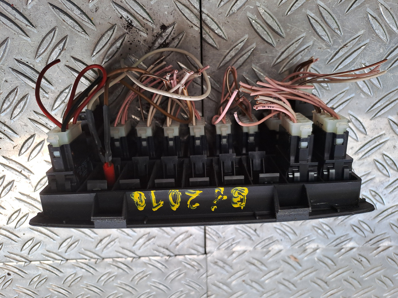 Gebrauchtes MAN TGX 26.480 Steuergerät ECAS Luftfederung , Artikel - Nr. : 81.25525 - 0211 - ECU for Truck: picture 2 Gebrauchtes MAN TGX 26.480 Steuergerät ECAS Luftfederung , Artikel - Nr. : 81.25525 - 0211 - ECU for Truck: picture 2