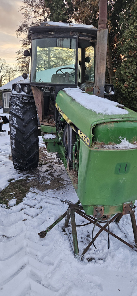 JOHN DEERE 4250 - Frame/ Chassis for Farm tractor: picture 1 JOHN DEERE 4250 - Frame/ Chassis for Farm tractor: picture 1