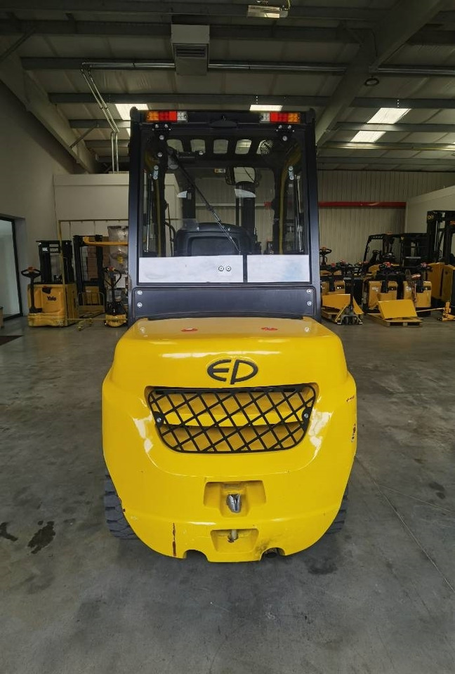 EP CPCD35T8S4S - Diesel forklift: picture 5 EP CPCD35T8S4S - Diesel forklift: picture 5