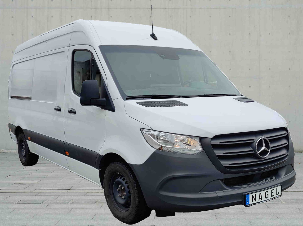 Mercedes-Benz Sprinter III Kasten RWD (907)(02.2018->) 315 CDI L2H2 Rükam Klima Apple AHK - Panel van: picture 2 Mercedes-Benz Sprinter III Kasten RWD (907)(02.2018->) 315 CDI L2H2 Rükam Klima Apple AHK - Panel van: picture 2