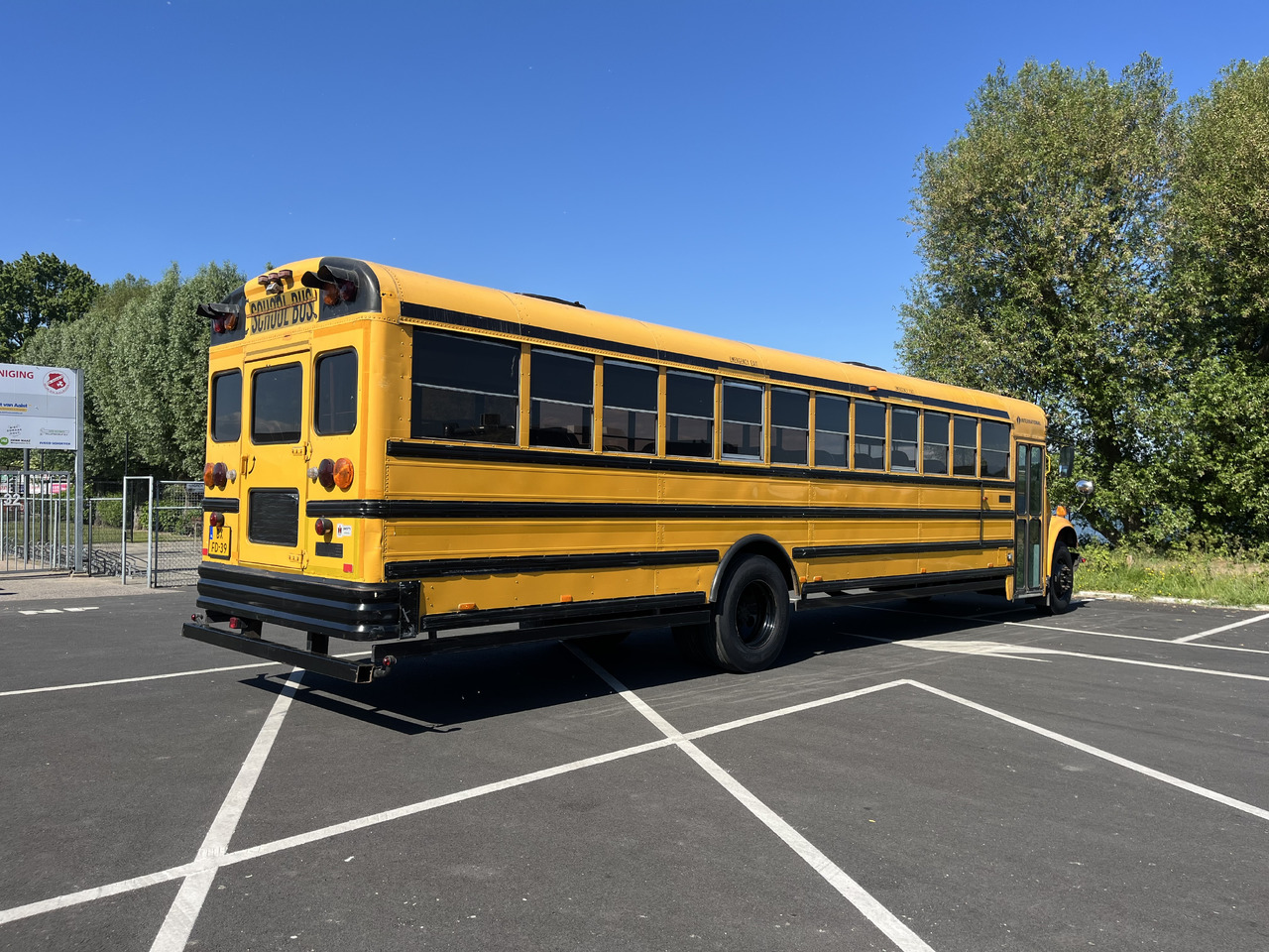 School bus International 3800: picture 22 School bus International 3800: picture 22