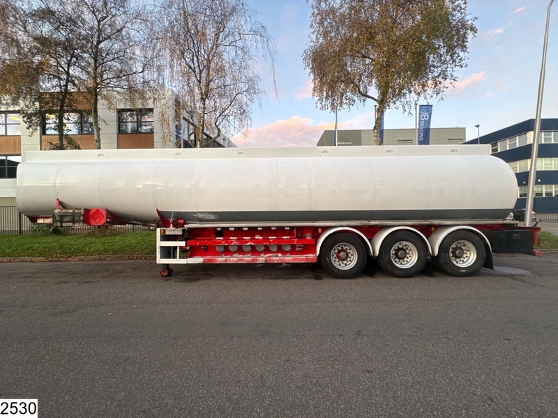 HEIL Fuel 44814 Liter, 6 Compartments - Tanker semi-trailer: picture 2 HEIL Fuel 44814 Liter, 6 Compartments - Tanker semi-trailer: picture 2