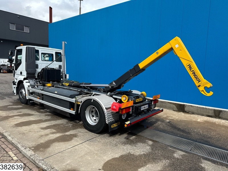 Iveco Stralis 330 CNG Unused, EURO 6, Retarder, Palfinger - Hook lift truck: picture 4 Iveco Stralis 330 CNG Unused, EURO 6, Retarder, Palfinger - Hook lift truck: picture 4
