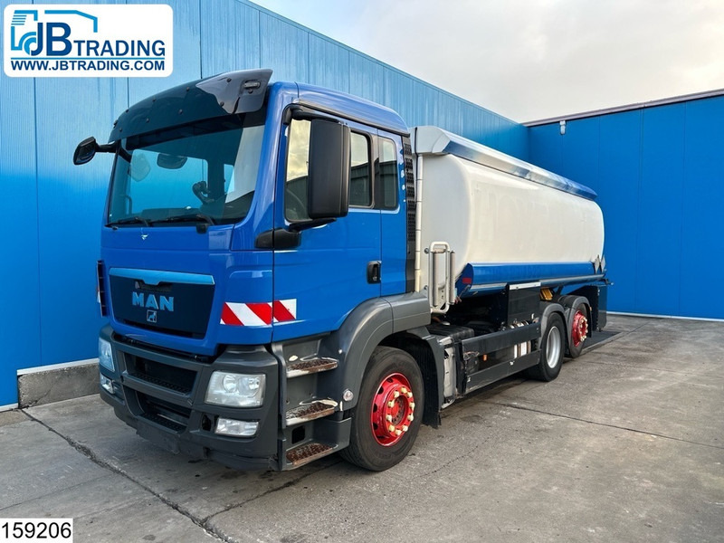 MAN TGS 26 320 6X2, EURO 5, ADR, 18.950 Liter, 4 COMP - Tanker truck: picture 1 MAN TGS 26 320 6X2, EURO 5, ADR, 18.950 Liter, 4 COMP - Tanker truck: picture 1