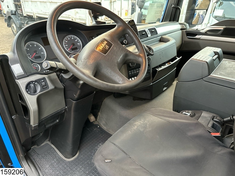 MAN TGS 26 320 6X2, EURO 5, ADR, 18.950 Liter, 4 COMP - Tanker truck: picture 4 MAN TGS 26 320 6X2, EURO 5, ADR, 18.950 Liter, 4 COMP - Tanker truck: picture 4