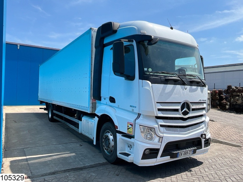 Mercedes-Benz Actros 1833 EURO 6, Engine broken, Chassis only - Box truck: picture 2 Mercedes-Benz Actros 1833 EURO 6, Engine broken, Chassis only - Box truck: picture 2