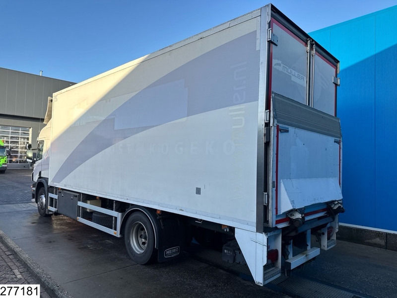 Scania P 360 EURO 5, Carrier, B.A.R. - Refrigerated truck: picture 4 Scania P 360 EURO 5, Carrier, B.A.R. - Refrigerated truck: picture 4