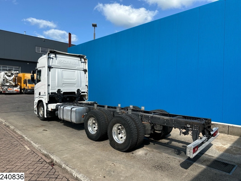 Scania R 650 6X4, EURO 6, Retarder, PTO - Cab chassis truck: picture 4 Scania R 650 6X4, EURO 6, Retarder, PTO - Cab chassis truck: picture 4