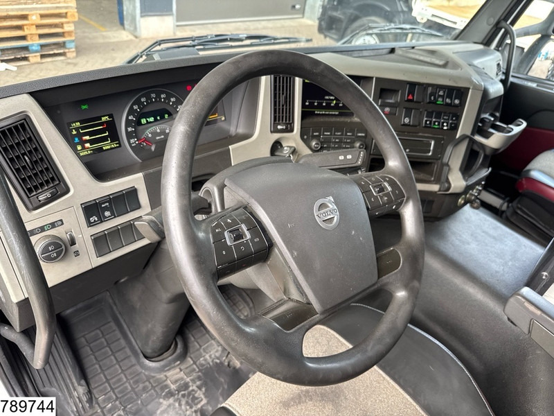 Volvo FM 420 EURO 6 - Tractor unit: picture 5 Volvo FM 420 EURO 6 - Tractor unit: picture 5