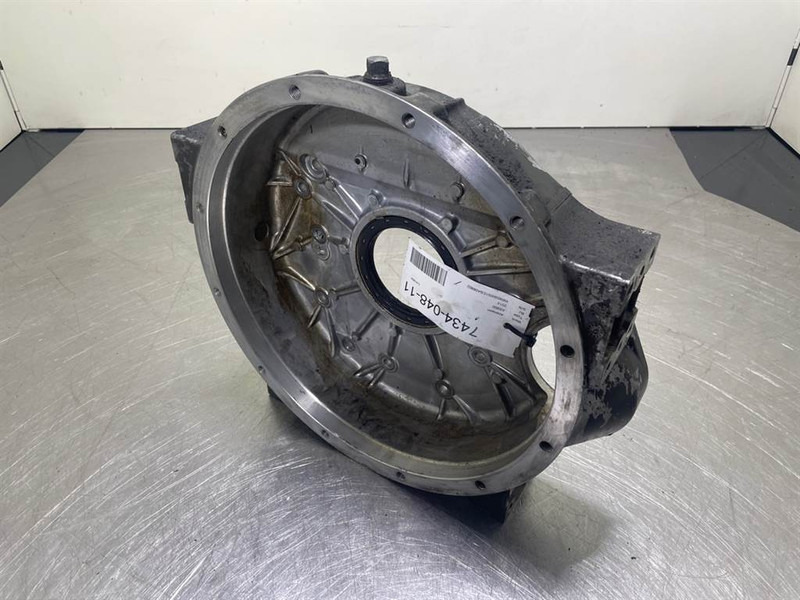Ahlmann AS900-Cummins B3.3T-Flywheel housing - Engine for Construction machinery: picture 5 Ahlmann AS900-Cummins B3.3T-Flywheel housing - Engine for Construction machinery: picture 5