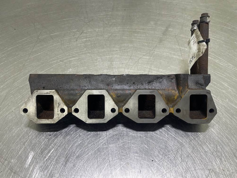 Ahlmann AS900-Cummins B3.3T-Intake-exhaust manifold - Engine for Construction machinery: picture 2 Ahlmann AS900-Cummins B3.3T-Intake-exhaust manifold - Engine for Construction machinery: picture 2