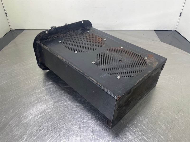 Frame/ Chassis for Construction machinery Ahlmann AZ150-4184898A-Airco condenser/Klimakondensator: picture 9 Frame/ Chassis for Construction machinery Ahlmann AZ150-4184898A-Airco condenser/Klimakondensator: picture 9