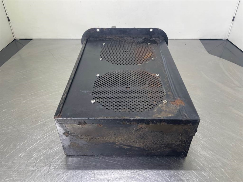 Frame/ Chassis for Construction machinery Ahlmann AZ150-4184898A-Airco condenser/Klimakondensator: picture 8 Frame/ Chassis for Construction machinery Ahlmann AZ150-4184898A-Airco condenser/Klimakondensator: picture 8