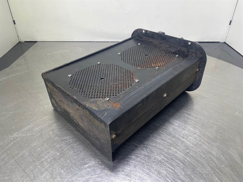 Frame/ Chassis for Construction machinery Ahlmann AZ150-4184898A-Airco condenser/Klimakondensator: picture 7 Frame/ Chassis for Construction machinery Ahlmann AZ150-4184898A-Airco condenser/Klimakondensator: picture 7