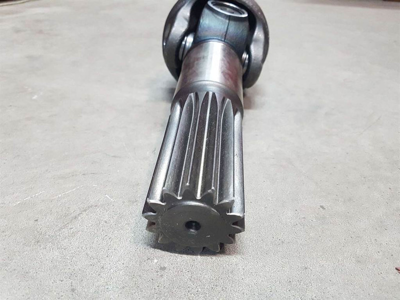Ahlmann AZ150-Spicer Dana 213.06.610.06-Joint shaft - Axle and parts for Construction machinery: picture 3 Ahlmann AZ150-Spicer Dana 213.06.610.06-Joint shaft - Axle and parts for Construction machinery: picture 3