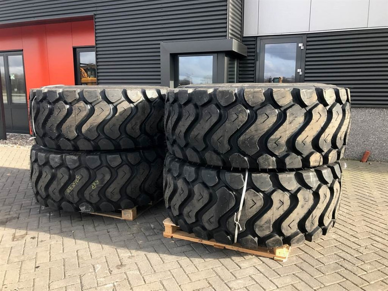 Banden/Reifen/Tires 26.5R25 XHA - Tyre/Reifen/Band - Wheels and tires for Construction machinery: picture 1 Banden/Reifen/Tires 26.5R25 XHA - Tyre/Reifen/Band - Wheels and tires for Construction machinery: picture 1