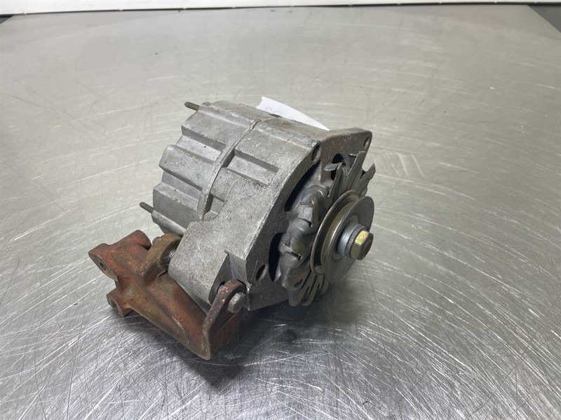 Bosch 0120488208-28V 35A-Alternator/Lichtmaschine/Dynamo - Engine for Construction machinery: picture 2 Bosch 0120488208-28V 35A-Alternator/Lichtmaschine/Dynamo - Engine for Construction machinery: picture 2
