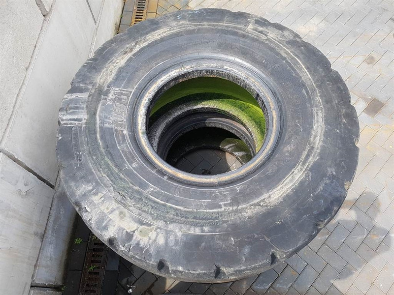 Goodyear 23.5-25 - Tyre/Reifen/Band - Tire for Construction machinery: picture 2 Goodyear 23.5-25 - Tyre/Reifen/Band - Tire for Construction machinery: picture 2